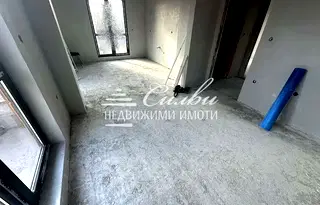 Тристаен апартамент в Търговище, Център