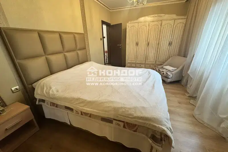 Тристаен апартамент в Пловдив, Център
