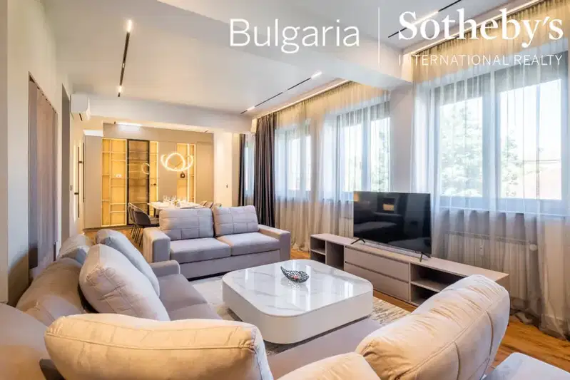 3-bedroom apartment in Sofiya, Centyr