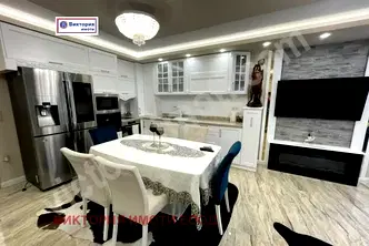 Тристаен апартамент във Велико Търново, Център