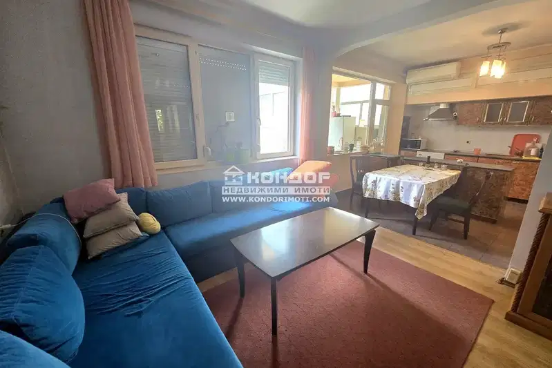 3-bedroom apartment in Plovdiv, Centyr