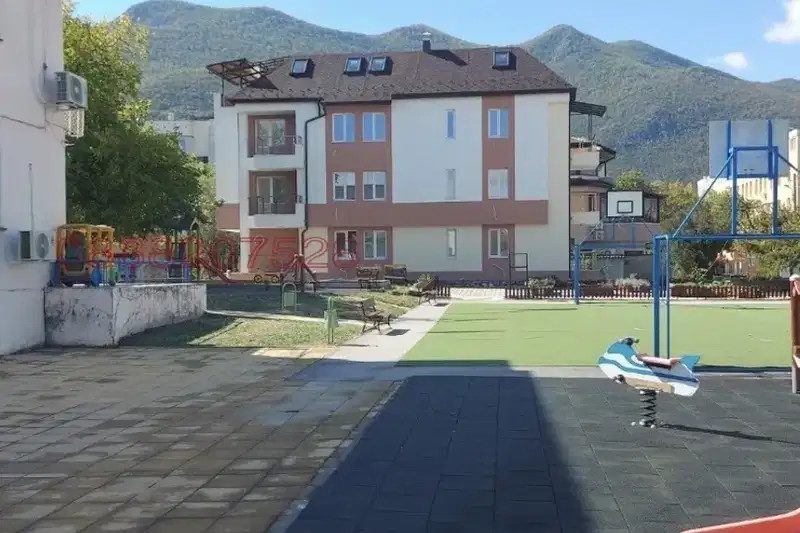 3-bedroom apartment in Vraca, Centyr