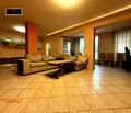 Снимка 4 — Тристаен апартамент в Пловдив, Център