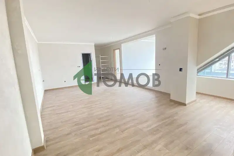 3-bedroom apartment in Shumen, Centyr