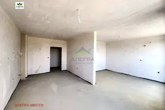 Тристаен апартамент в Пазарджик, Център