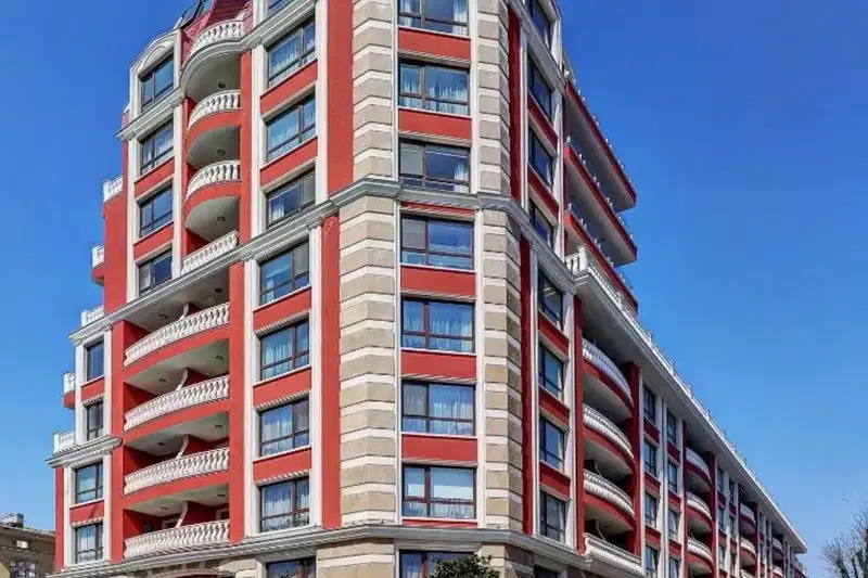 3-bedroom apartment in Varna, Centyr