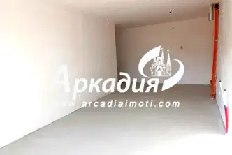 Тристаен апартамент в Пловдив, Център