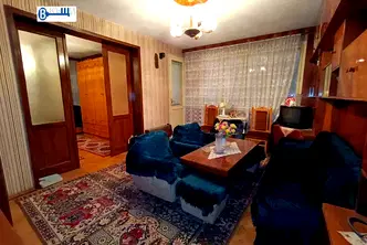 Тристаен апартамент във Велико Търново, Център