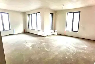 Тристаен апартамент в Пловдив, Център