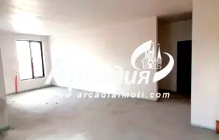 Тристаен апартамент в Пловдив, Център