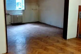 Тристаен апартамент в София, Център