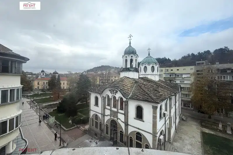 3-bedroom apartment in Gabrovo, Centyr