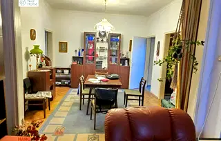 Тристаен апартамент в София, Център