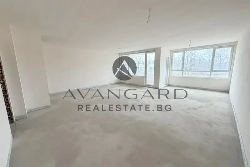 3-bedroom apartment in Plovdiv, Centyr
