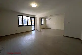 Тристаен апартамент в Бургас, Център