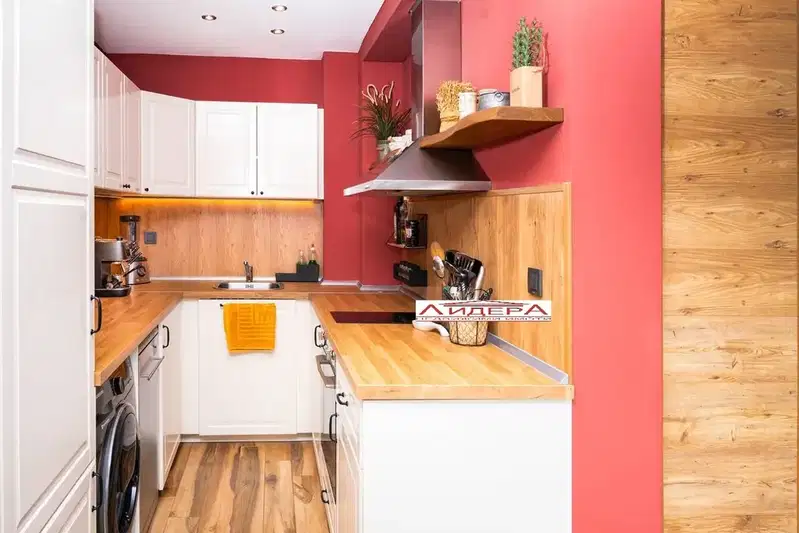 3-bedroom apartment in Plovdiv, Centyr