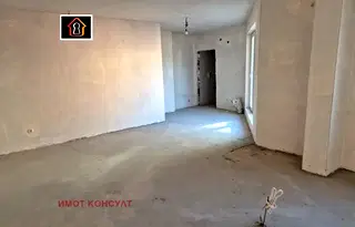 Тристаен апартамент във Враца, Център