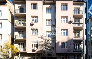 Тристаен апартамент в София, Център