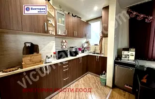 Тристаен апартамент във Велико Търново, Център