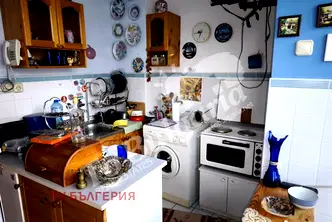 Тристаен апартамент във Велико Търново, Център