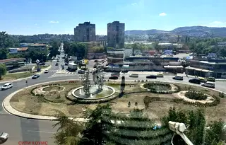 Тристаен апартамент в Кърджали, Център