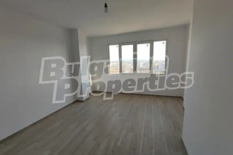3-bedroom apartment in Shumen, Centyr