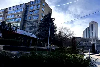 Тристаен апартамент в Раз, Център