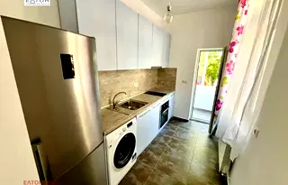 Тристаен апартамент в София, Център