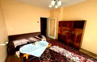 Тристаен апартамент в Търговище, Център