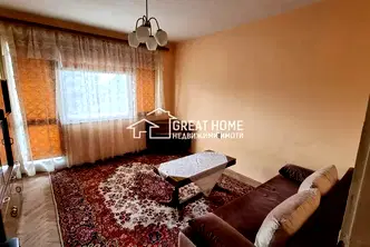 Тристаен апартамент в Търговище, Център
