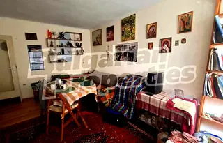 Тристаен апартамент във Варна, Център