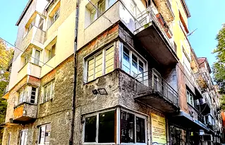 3-стаен апартамент с две спални в Център, ул. Гургулят