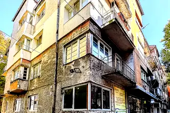3-стаен апартамент с две спални в Център, ул. Гургулят