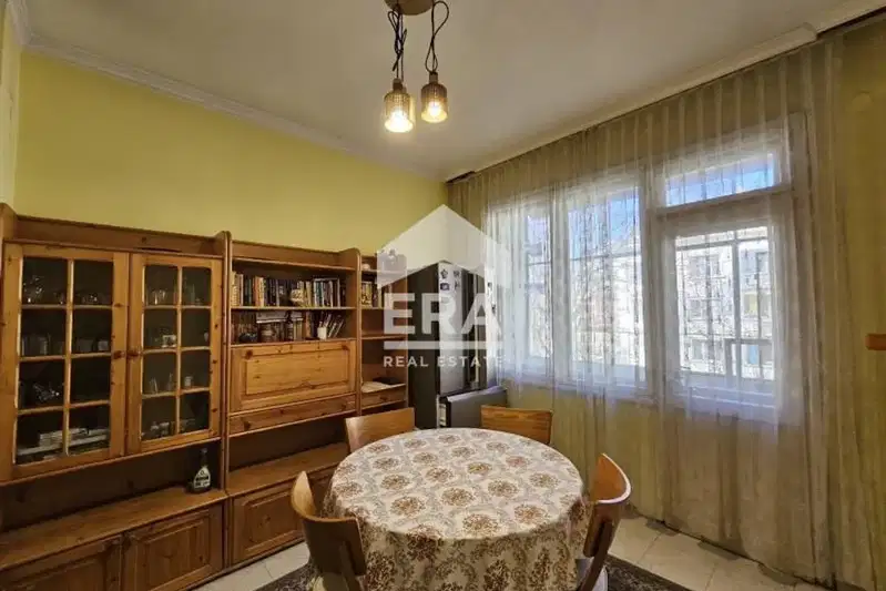 3-bedroom apartment in Ruse, Centyr