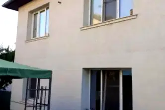 Тристаен апартамент в Перник, Център