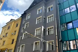 Тристаен апартамент в София, Център