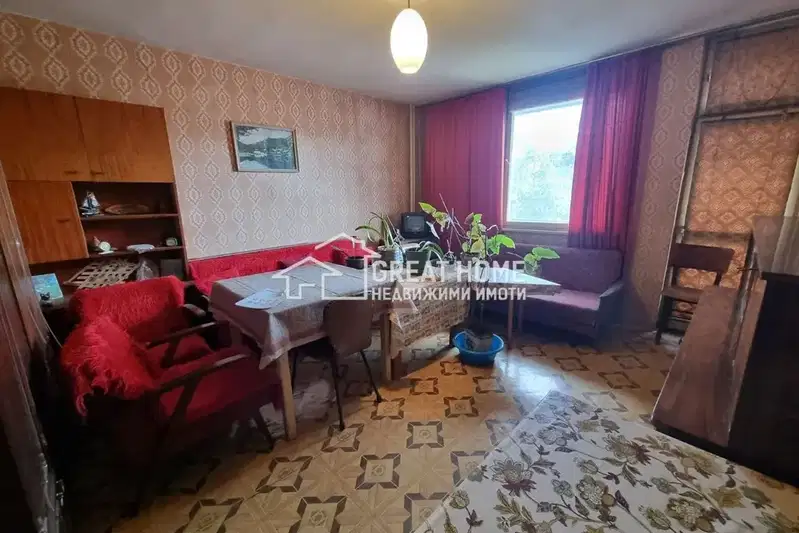 3-bedroom apartment in Tyrgovishte, Centyr