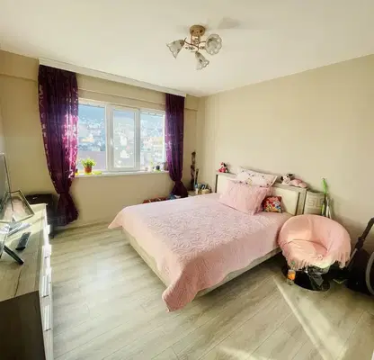 Photo 5 — 3-bedroom apartment in Shumen, Centyr