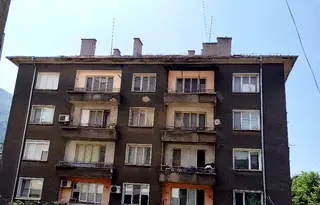 Тристаен апартамент във Враца, Център