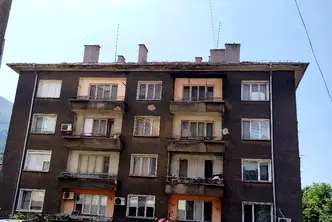 Тристаен апартамент във Враца, Център
