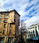 Тристаен апартамент с две бани в Център, ул. Лайош Кошут