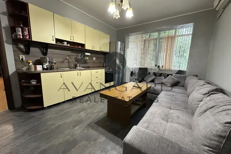 3-bedroom apartment in Plovdiv, Centyr