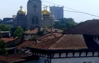 Тристаен апартамент във Варна, Център