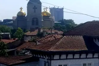 Тристаен апартамент във Варна, Център