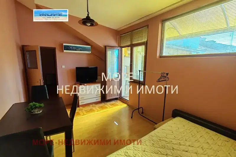 3-bedroom apartment in Burgas, Centyr