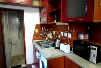 Тристаен апартамент във Варна, Център