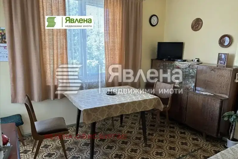 3-bedroom apartment in Burgas, Centyr