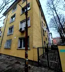 Тристаен апартамент с вътрешен двор в Центъра на София
