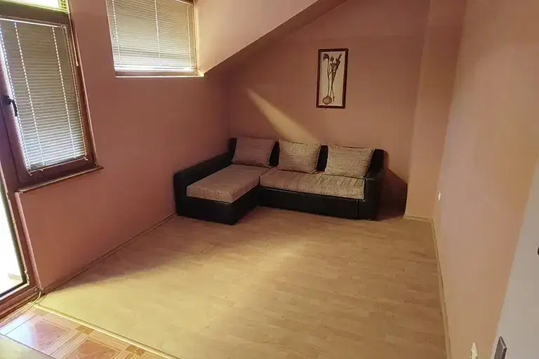 3-bedroom apartment in Burgas, Centyr