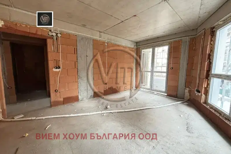 3-bedroom apartment in Varna, Centyr